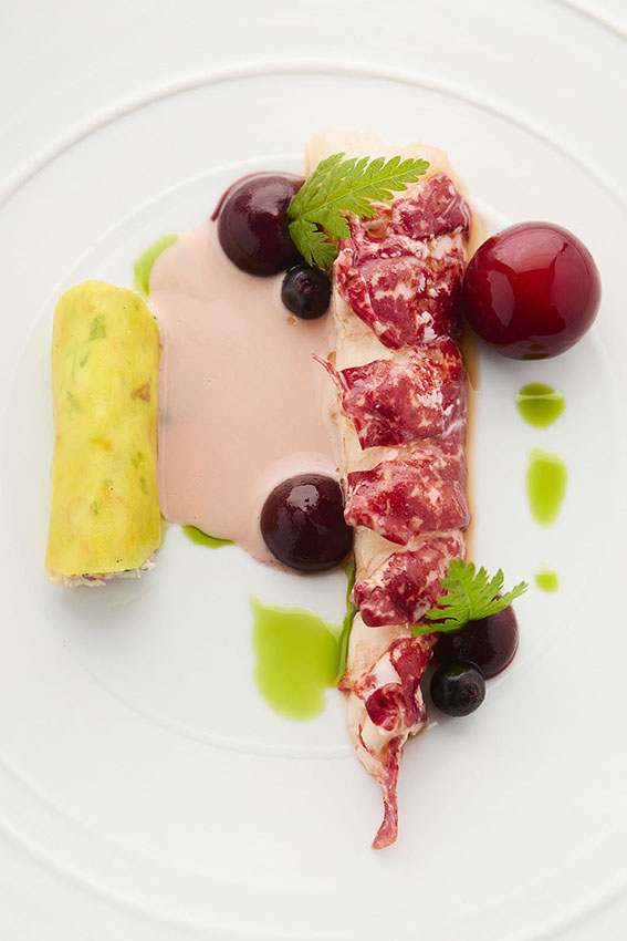 gerecht kreeft met rode biet